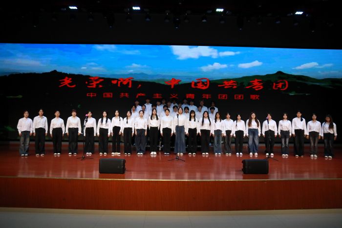1a2464ccc0a99ebda765b612f5909e3b.jpg 开场(更改后.JPG